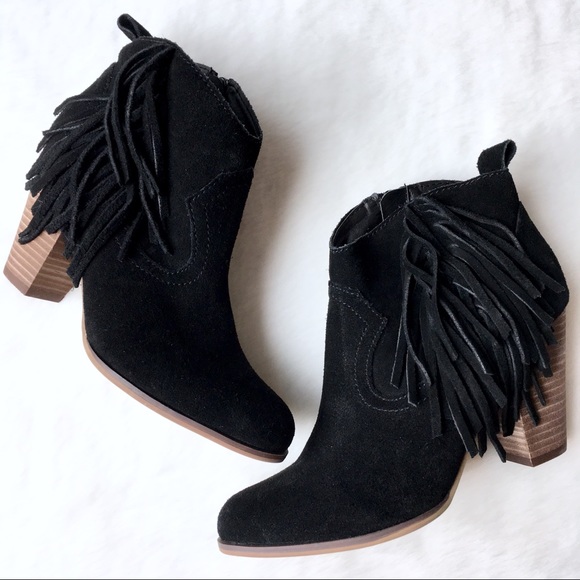 Steve Madden Shoes - NWOT Suede Fringe Boots